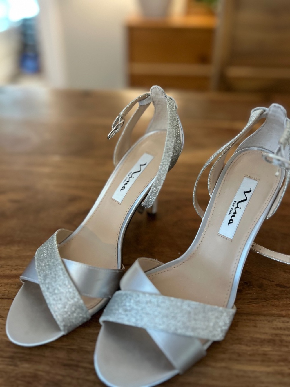 Womens NINA Silver Sparkly Criss Cross Heels!